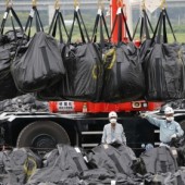 Lừa TTS Việt Nam dọn rác nhiễm phóng xạ, công ty Nhật bồi thường 1,7 triệu yên